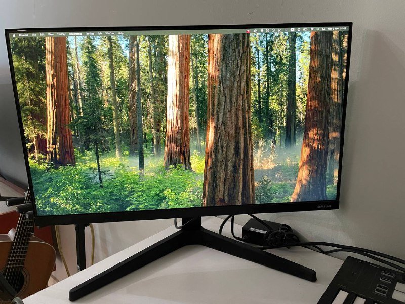 Тумбочка под телевизор терракотового цвета 4