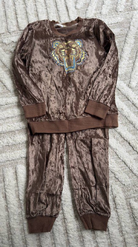 Детская одежда 7-10 лет кофточки, костюмы, джинсы 8