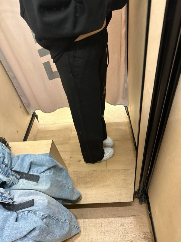 Брюки bershka черные на резинке размер М 2