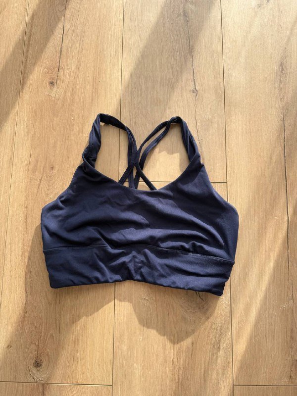 Футболка Stradivarius, шорты Pink, джинсы Zara, топ Oysho, ночнушка, костюмы, Lacoste кеды 7