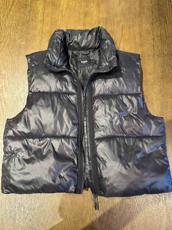 Жилетка Colin’s на M и L размеры