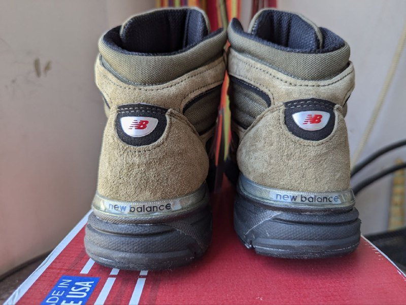 Кроссовки New Balance 990v4 Mid новые 42 EU 4