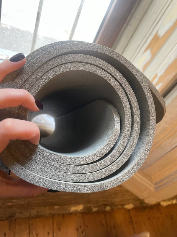 Коврик для йоги, рейл для одежды, браслеты, бинты, кубики для йоги, посуда, кухонные принадлежности, весы кухонные, блендер, массажные тапки, двуспальный матрас