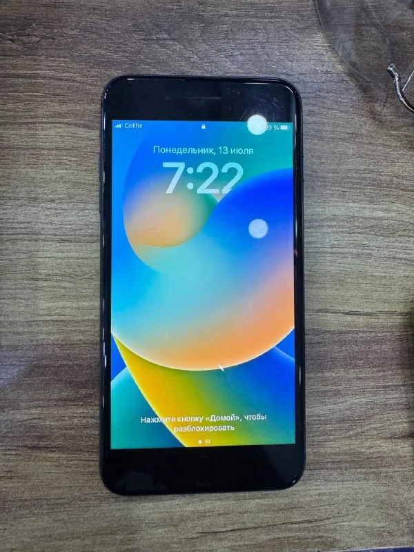 iPhone 8 Plus 64GB 1