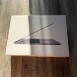 MacBook Pro 13” 2020, Intel Core i5, 16 GB, 256 GB SSD 6