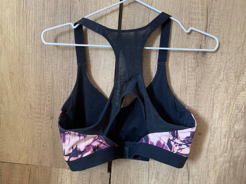 Спортивный топ H&M 4