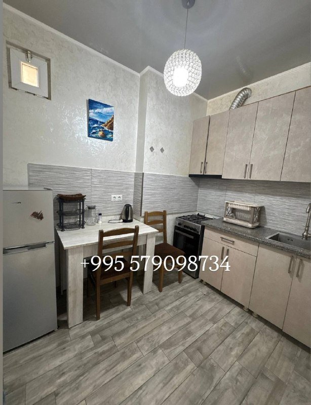 3-комнатная квартира с 2 спальнями в Батуми аренда 4