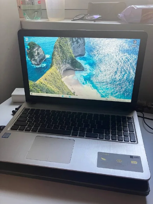 Ноутбук Asus Core i3 7th, SSD 240 ГБ, 8 ГБ ОЗУ 1