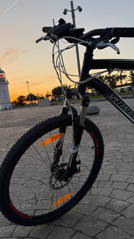 Велосипед Specialized Hard Rock 26 L 4