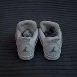 Jordan 4 2