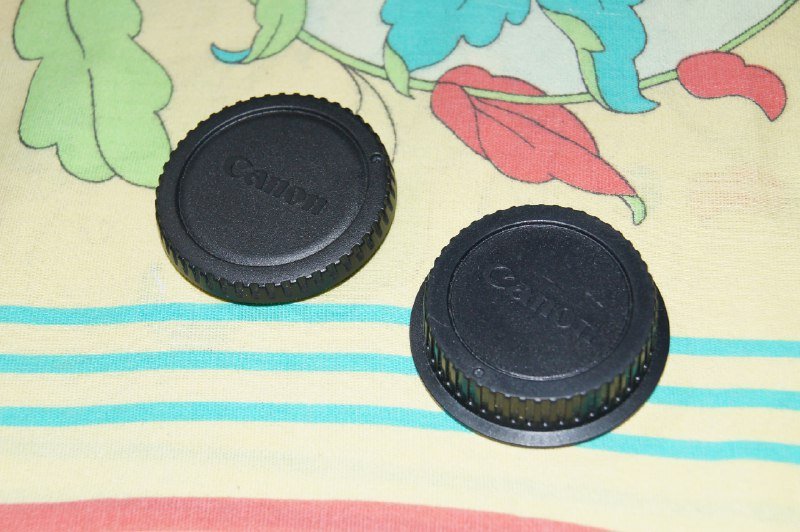 Крышки для объективов и фотоаппаратов Canon Nikon Sony