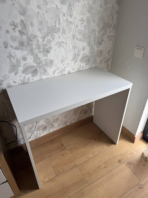 Стол 90x46, высота 75 см
