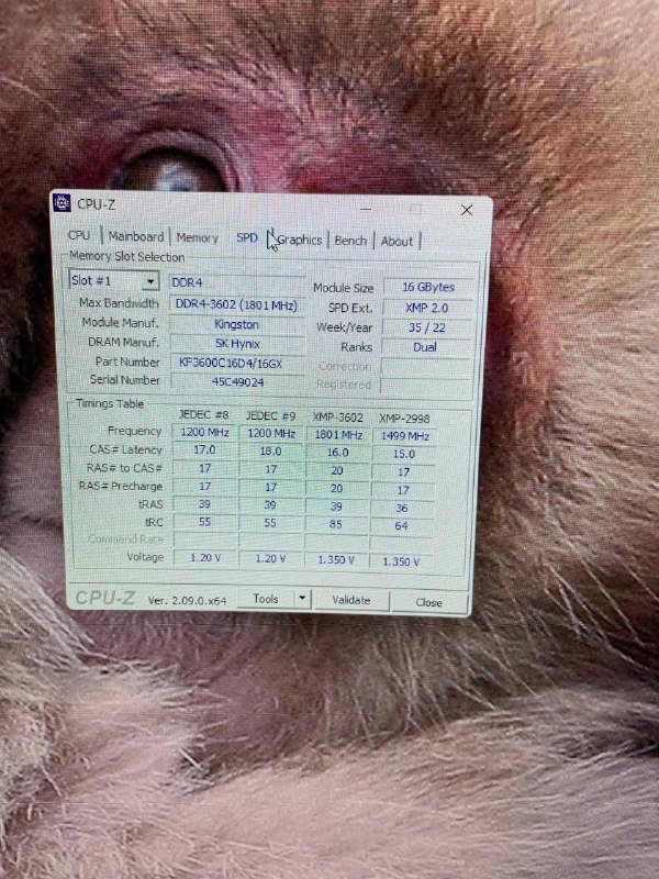 Компьютер с монитором, мышью и креслом 9