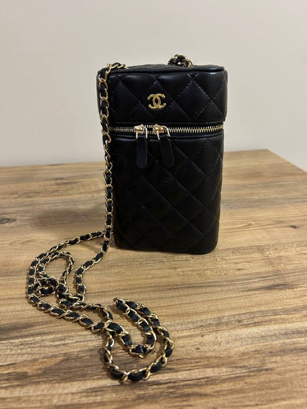 Клатч Chanel из натуральной кожи