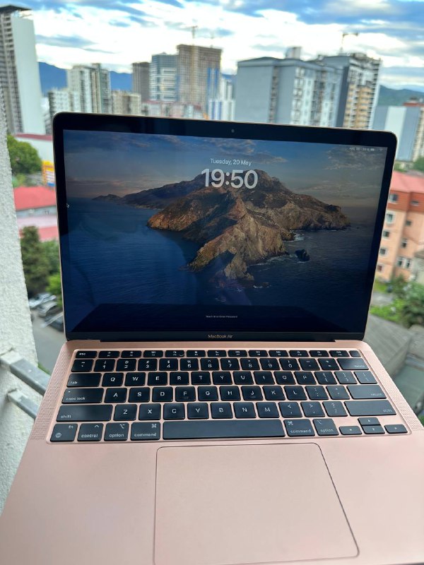 MacBook Air розовое золото 2