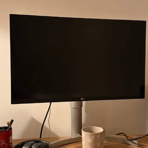 Монитор LG 27UL650-W