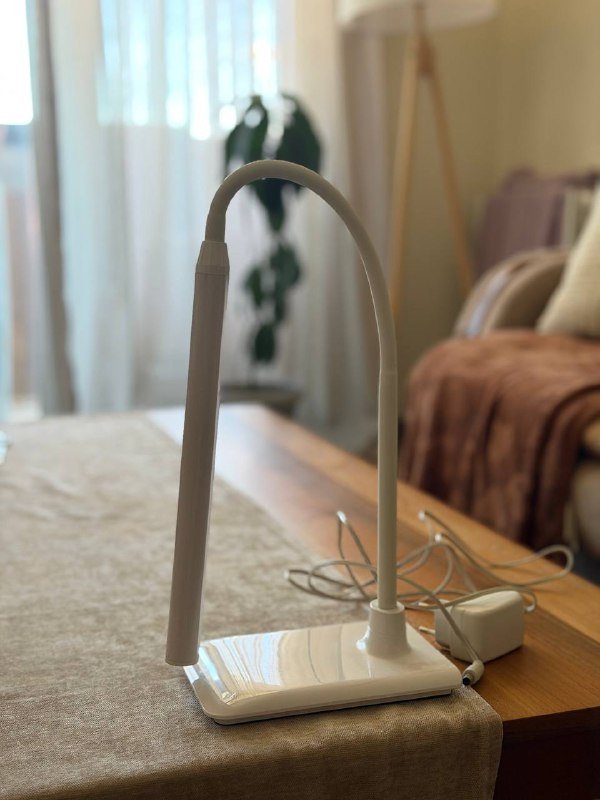 Настольная гибкая лампа