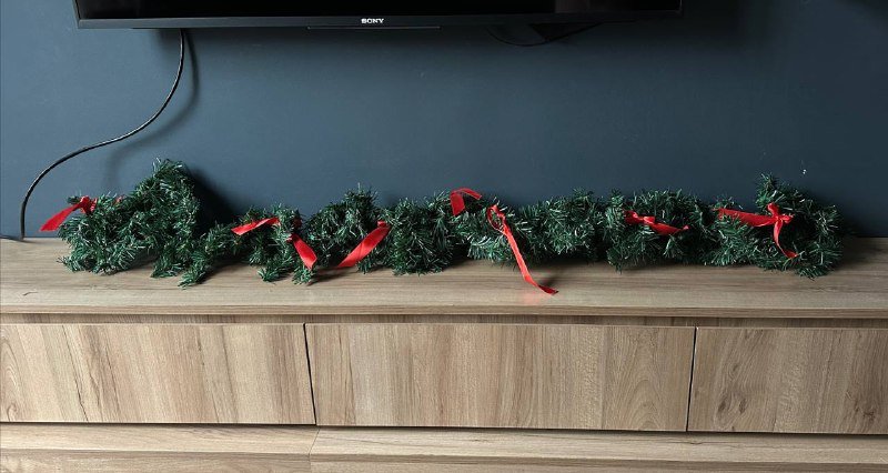 Новогодние еловые гирлянды две штуки