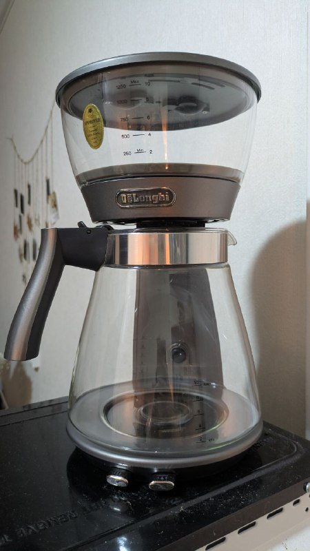 Духовка Franko, капельная кофеварка DeLonghi Clessidra