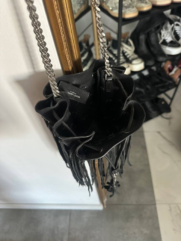 Сумка Saint Laurent Monogramme Bourse Mini Fringed Leather Bucket Bag