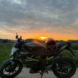 Kawasaki Z125 2