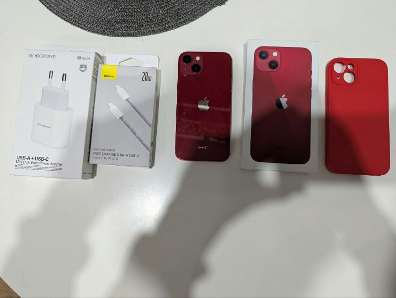 Iphone 13, 128 GB, RED, в идеальном состоянии 2