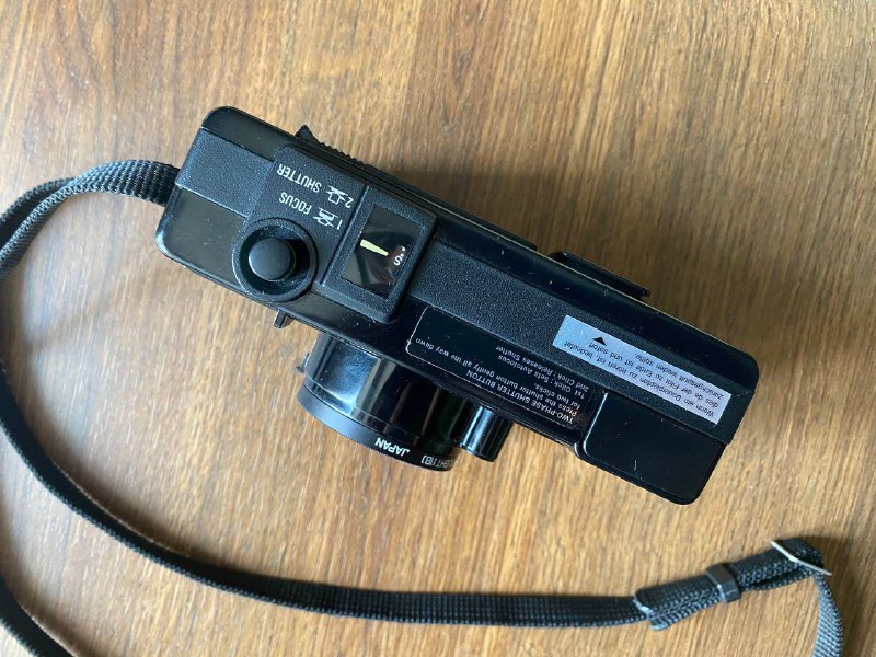 Пленочный фотоаппарат Ricoh AF-2 2