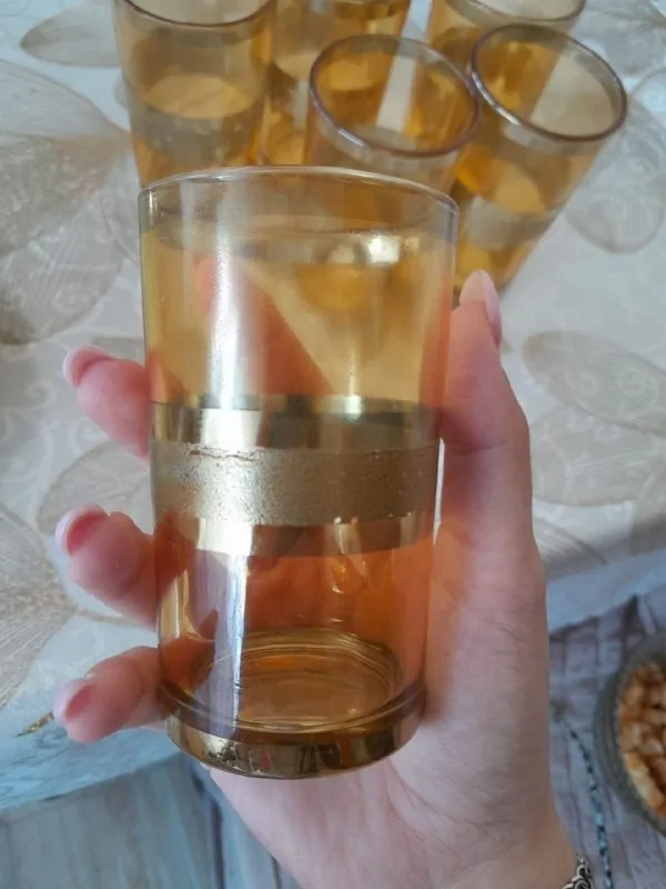 Стаканы, тарелка, бидон, миски, вазочка, турка 1