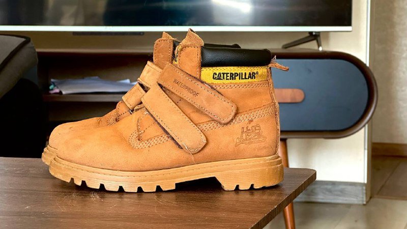 Фирменные ботинки Caterpillar натуральная кожа размер 32