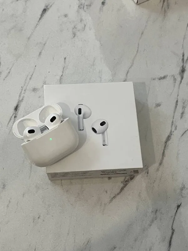 AirPods Series 3 1