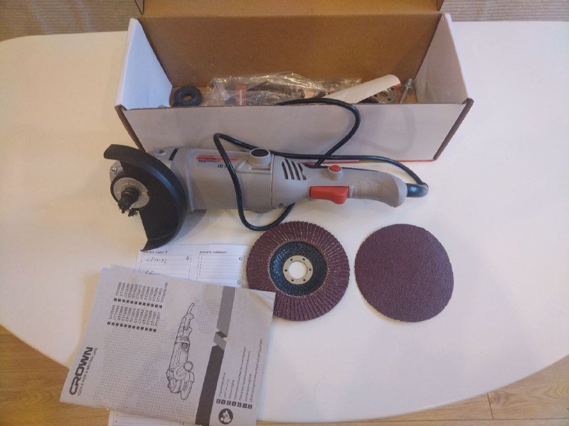 Шлифовальная машина Crown, VR шлем Meta Quest 2 128ГБ 2