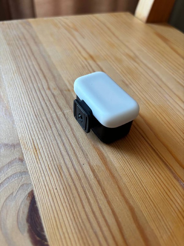 Трипод-аккумулятор, водонепроницаемая сумочка, пульт, лампа, мультикрепление 2