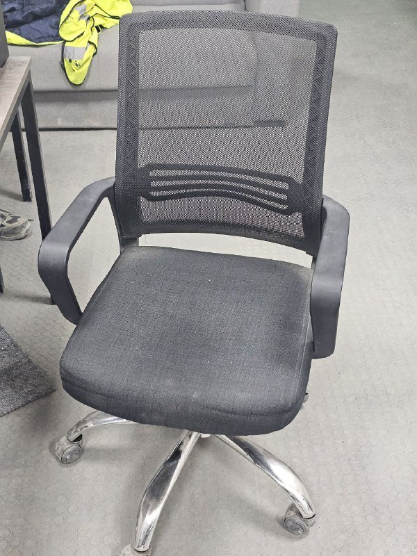 Офисные кресла