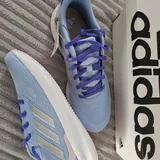 Adidas кроссовки новые 3