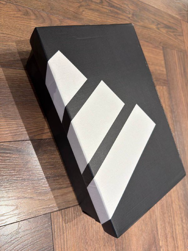 Кроссовки Adidas женские 39,1/3 размер