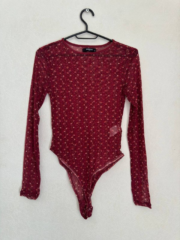 боди, клатч Zara, юбка мини, футболка, жилет, юбка черная