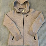 Nike tech fleece 1