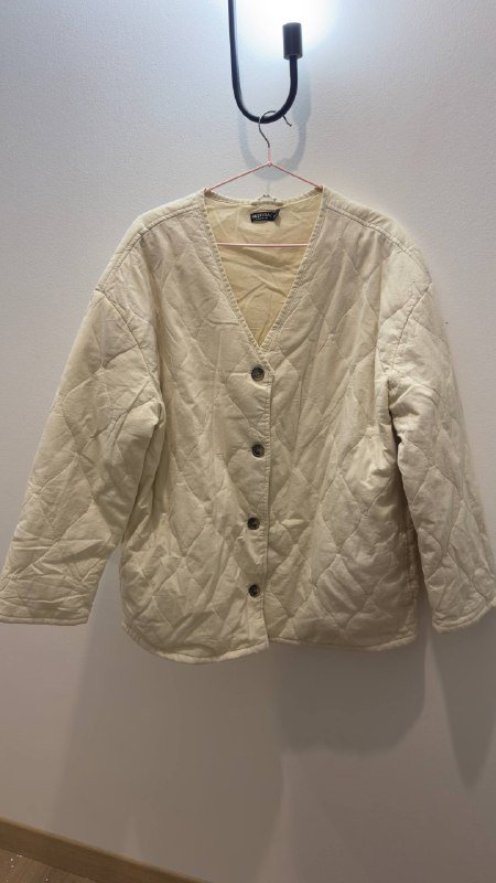 Куртка стеганная, кожаная укороченная, кеды Zara 43 размер