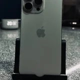 iPhone 16 Pro Max 1