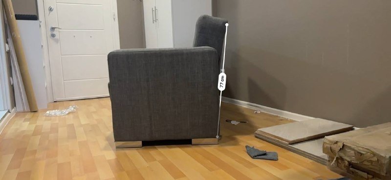 Небольшой диван с двумя подушками 5