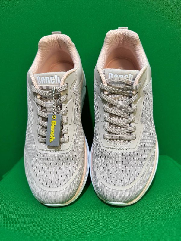 Кроссовки размер 40