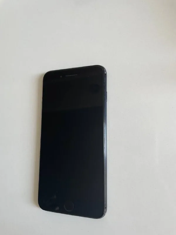 iPhone 7 Plus 32 ГБ 1