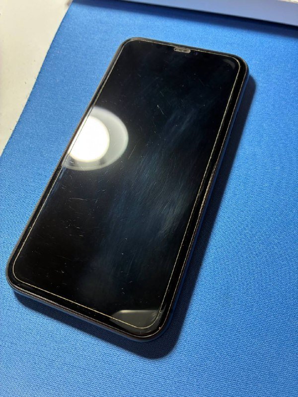 iPhone 11 64gb black 4