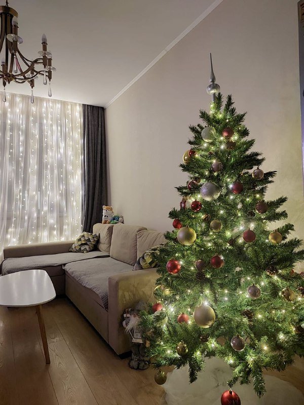 Елка высотой 180 см