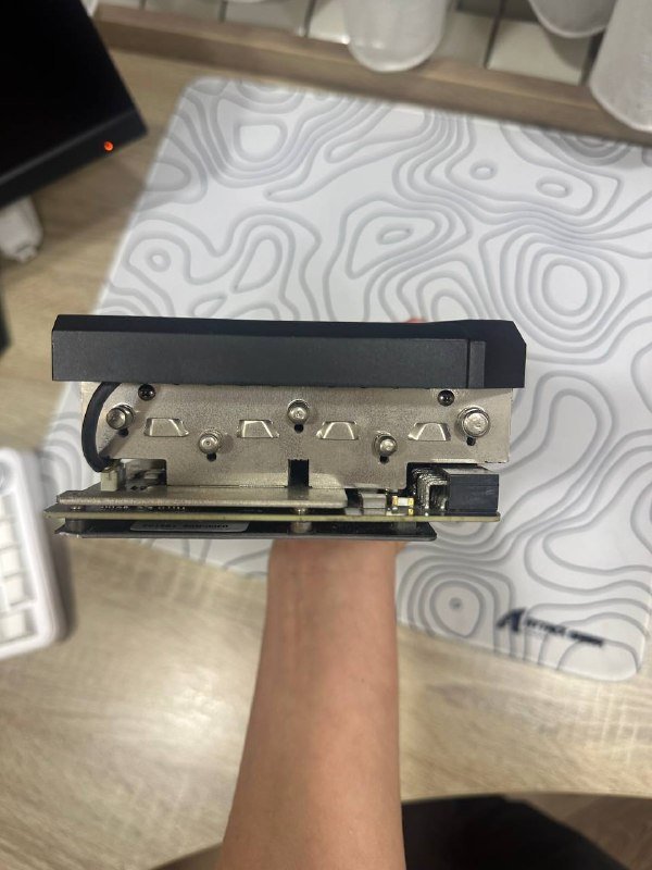 Видеокарта RX 5700 XT 4
