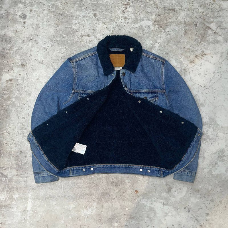 Levi’s Premium Denim Sherpa Jacket Size M 2