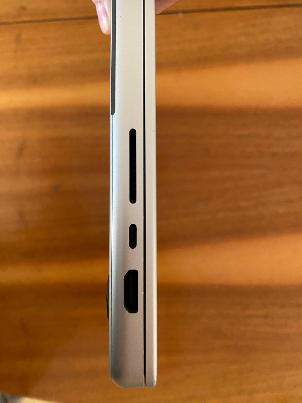 MacBook Pro 16” (2021, M1 Pro, 16 GB, 512 GB) 3