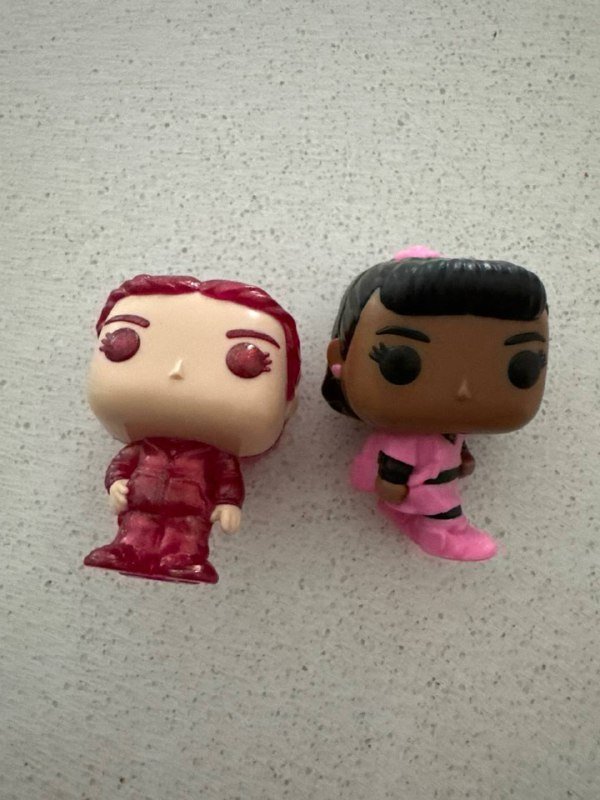 Киндер Джой Очень Странные дела фигурки