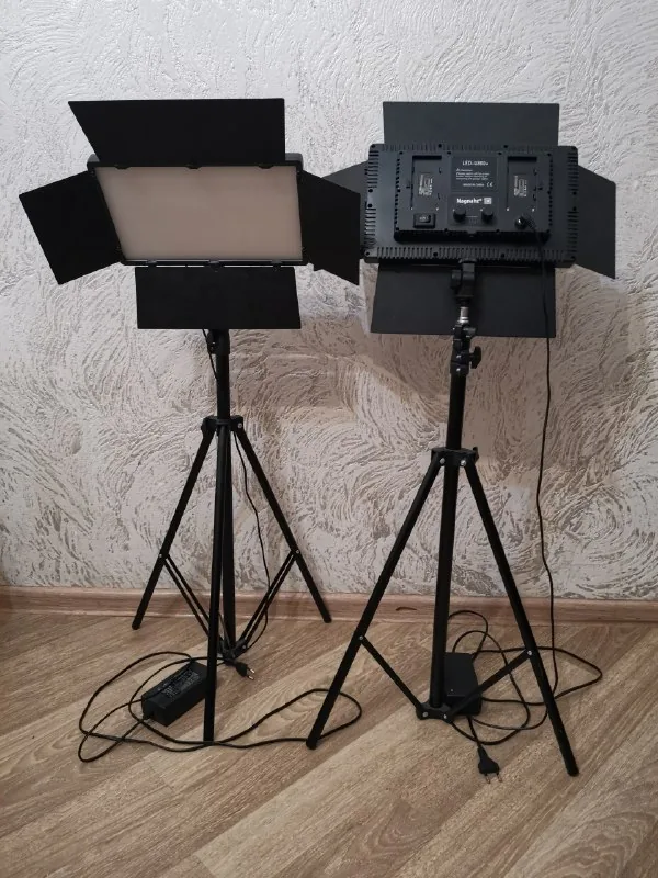 Фото видеосвет LED-панель