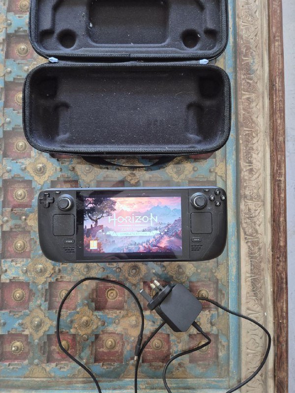 Steam Deck 256GB с комплектом